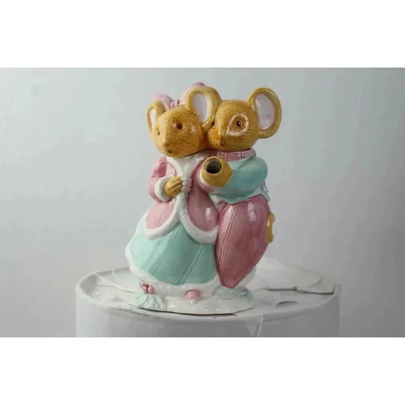 Her&Him mouse indoor watering pot 7inch tall - Picture 1 of 4